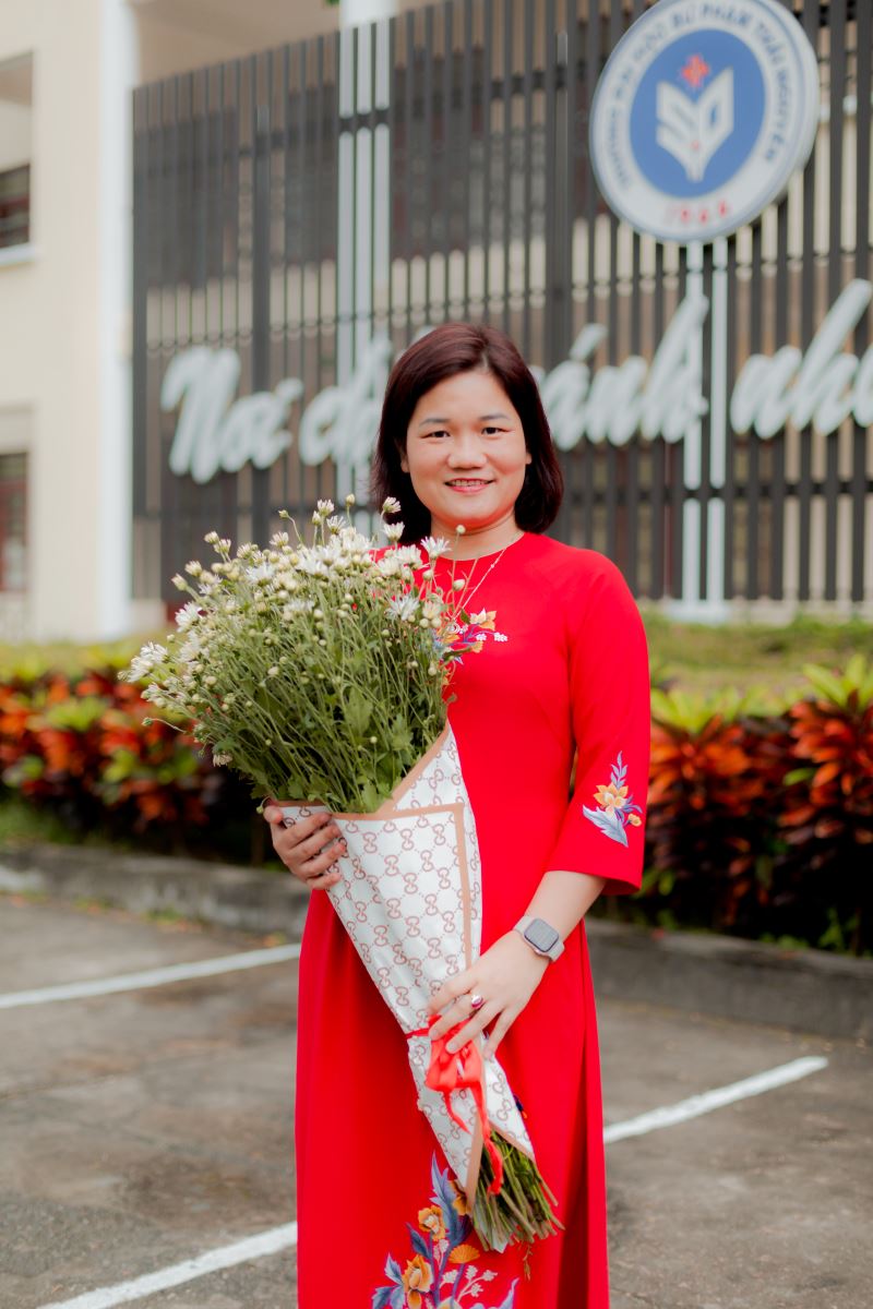 TS. Nguyễn Thị Út Sáu